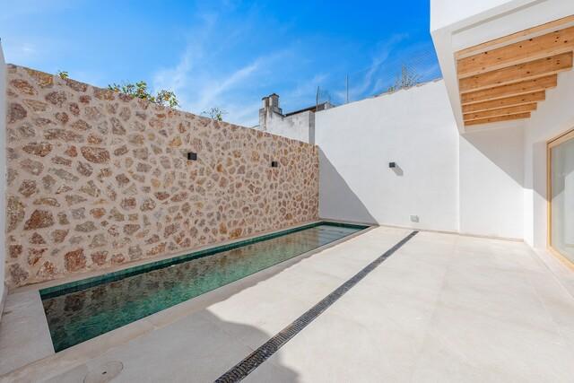Fabulous new town house with pool for sale in Pollensa Old Town, Mallorca