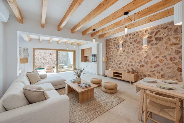Fabulous new town house with pool for sale in Pollensa Old Town, Mallorca