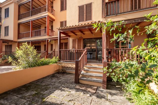 Apartamento reformado en planta baja cerca de la marina en venta en Santa Ponsa, Mallorca