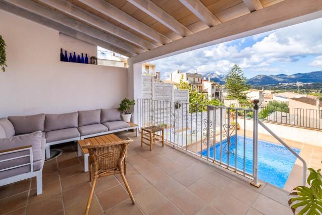 Atractiva casa de pueblo con magníficas vistas en venta en Búger, Mallorca