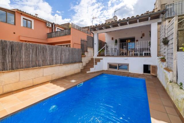 Atractiva casa de pueblo con magníficas vistas en venta en Búger, Mallorca