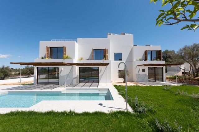 Brand new villa with views of Palma Bay for sale in Son Gual, Palma, Mallorca