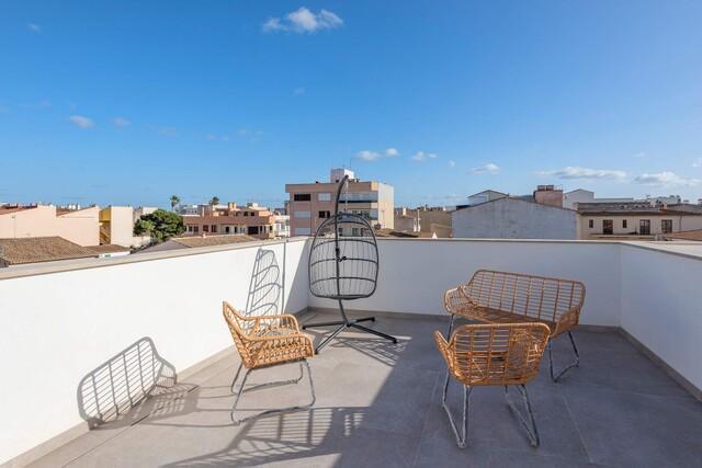 Casa de estilo moderno con piscina en venta en Colonia Sant Jordi, Mallorca