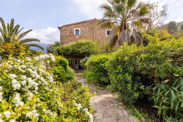 Casa de campo con fabulosas vistas en venta en las afueras de Sóller, Mallorca