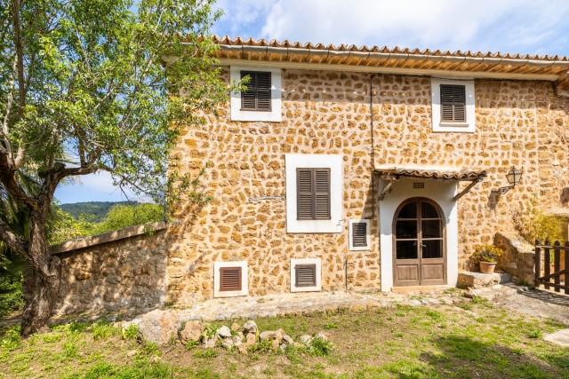 Casa de campo con fabulosas vistas en venta en las afueras de Sóller, Mallorca