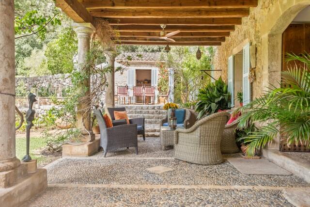 Finca rústica de ensueño con vistas a la montaña en venta en Pollensa, norte de Mallorca