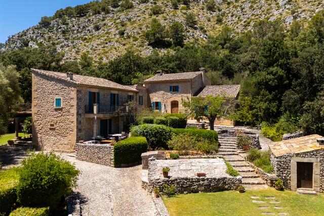 Luxuriöse Finca mit Bergblick kaufen in Pollensa, Nord-Mallorca