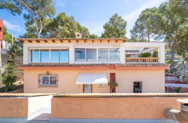 Renovierungsbedürftiges Haus kaufen in Strandnähe in Santa Ponsa, Mallorca