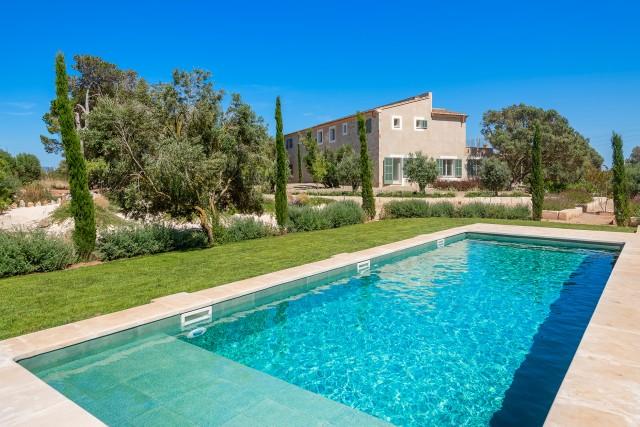 Elegante finca con casa de invitados en venta cerca de la playa de Es Trenc, Mallorca