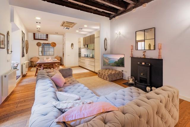 Apartamento dúplex con carácter en venta en el Casco Antiguo de Palma, Mallorca