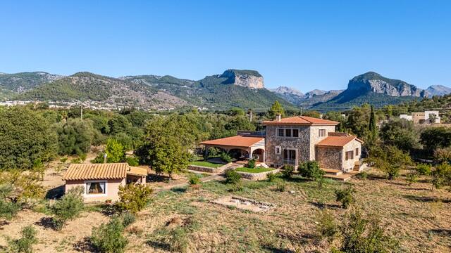Finca mit Bergblick kaufen in Alaró, Zentral-Mallorca