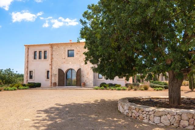 Brandneue Finca mit Meerblick und nah zum Strand von Cala Llombards, Santanyi, Mallorca