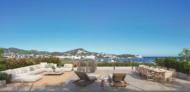 Spacious penthouse for sale in a new development near the port of Ibiza