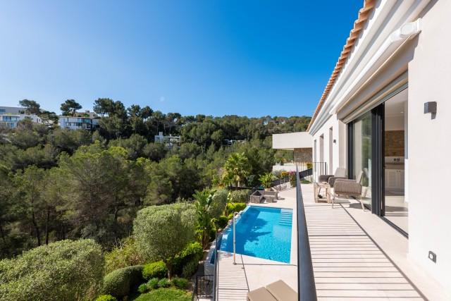 Exclusive new villa with saltwater pool for sale in Costa d'en Blanes, Mallorca