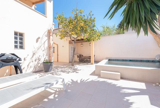 Charming town house with holiday rental license for sale in Capdepera, Mallorca East