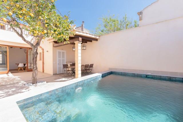 Charming town house with holiday rental license for sale in Capdepera, Mallorca East