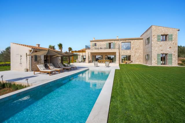 Acogedora finca en venta, lista para entrar a vivir, situada cerca de Santanyí, Mallorca