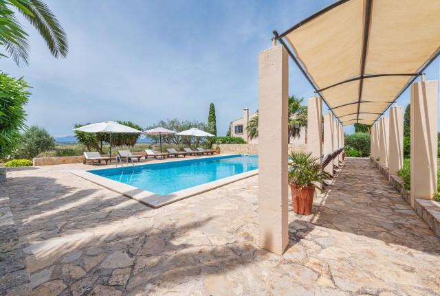 Beautiful rustic finca for sale in Petra, Central Mallorca
