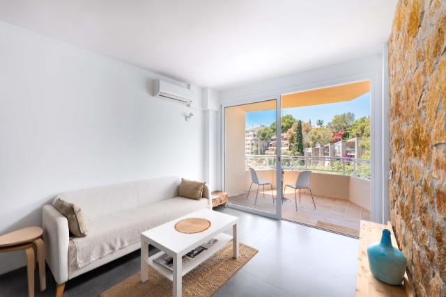 Renovated apartment for sale in Illetes, Calvia, Southwest Mallorca