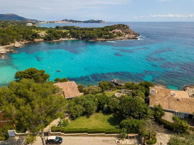 Seafront plot with building license for sale near Capdepera, northeast Mallorca