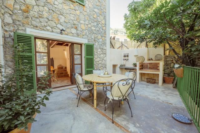 New town house with panoramic views for sale in Deià, Mallorca northwest
