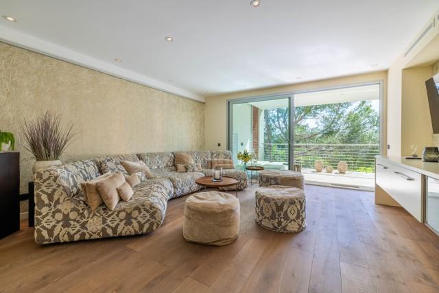 Stylish penthouse apartment for sale in Bendinat, southwest Mallorca