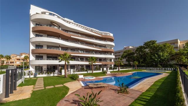 Gartenwohnung mit Gemeinschaftspool in Sa Coma, Nordosten von Mallorca, zu verkaufen