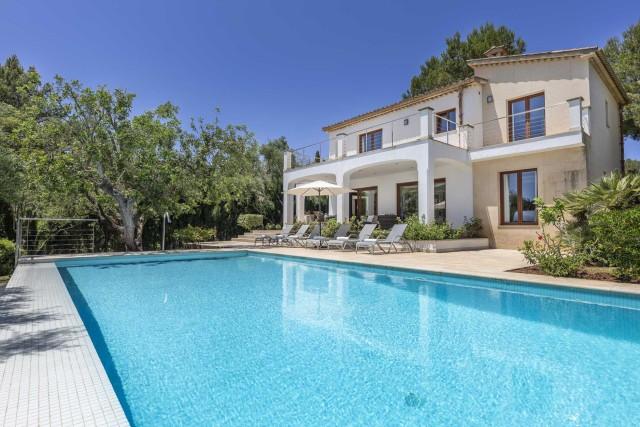 Villa for sale in S'Ubac, Pollensa, North Mallorca