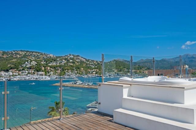 Spacious penthouse with amazing sea views for sale in Port Andratx, Mallorca