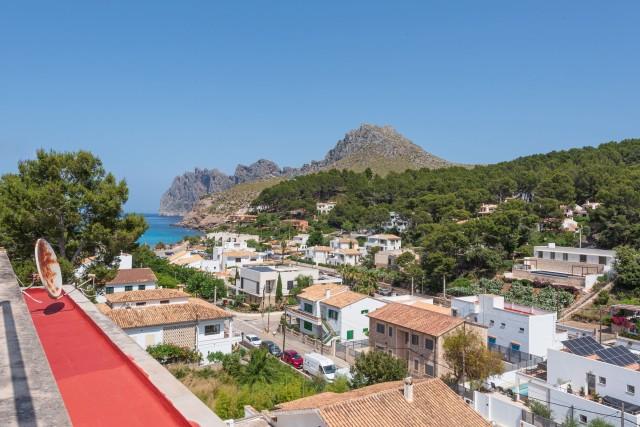 Charming apartment for sale in Cala Sant Vicente, North Mallorca