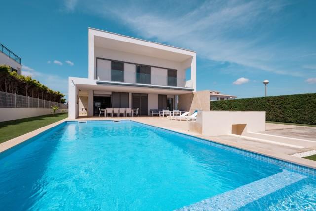 Modern villa for sale in Sa Rapita, South Mallorca