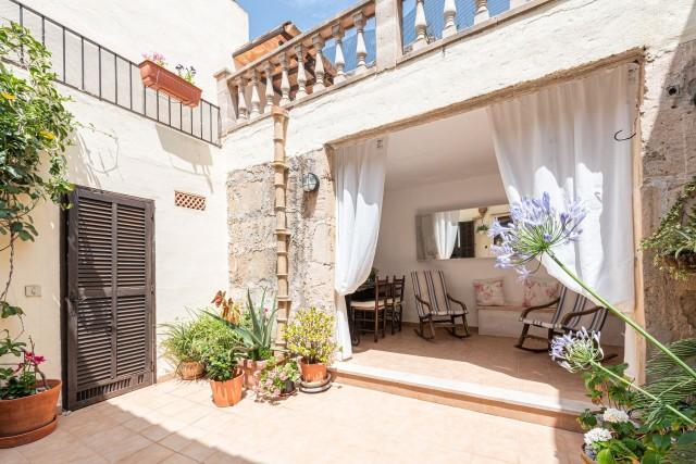 Authentic townhouse with outdoor living for sale in Pollensa, North Mallorca