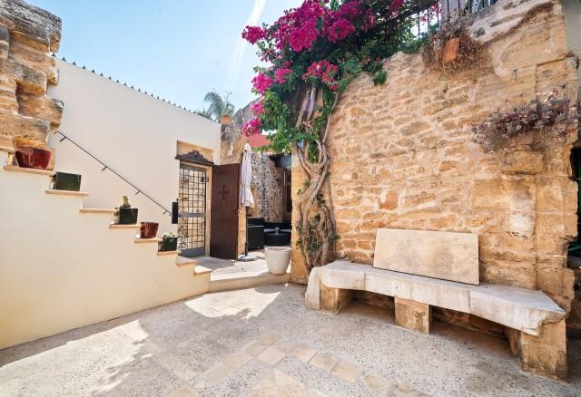 Delightful house for sale within the historic walls of Alcudia town, North Mallorca
