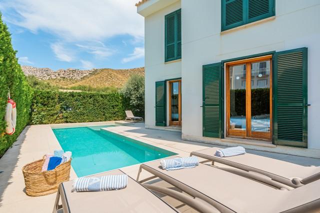 Ground floor apartment for sale with private pool in Puerto Pollensa, north Mallorca