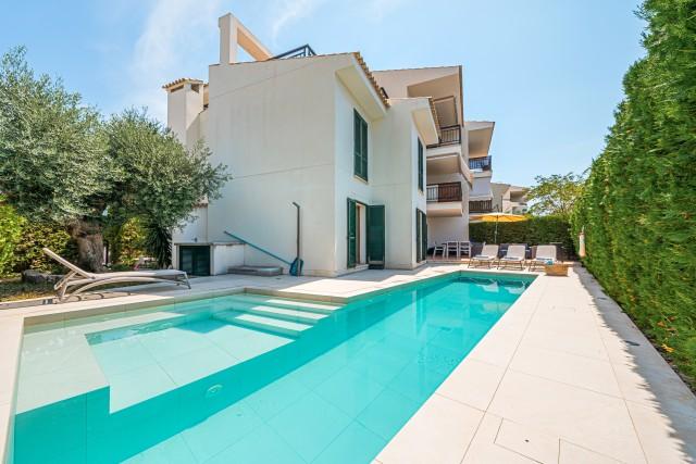 Ground floor apartment for sale with private pool in Puerto Pollensa, north Mallorca