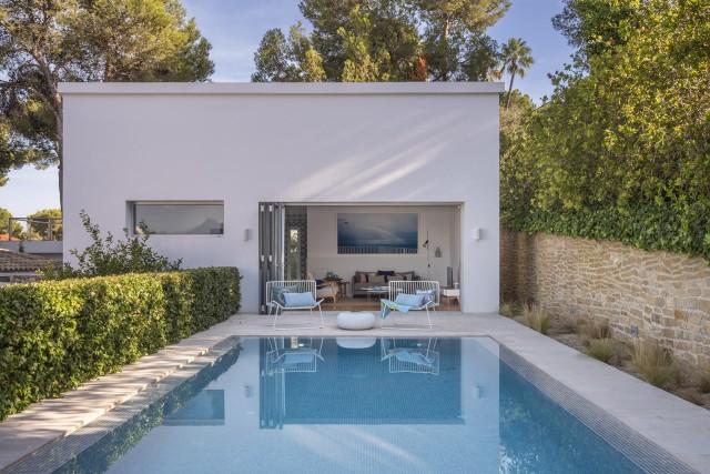 Stylish villa for sale close to the beach in Cala Vinyes, Southwest Mallorca 
