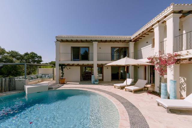 Impressive luxury living in Santa Eulalia del Rio with panoramic ocean views, Ibiza