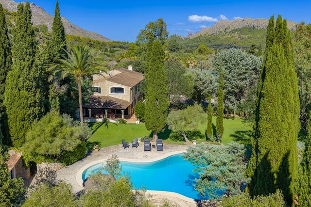 Extraordinaria casa de campo con pista de tenis en venta en Pollensa, norte de Mallorca