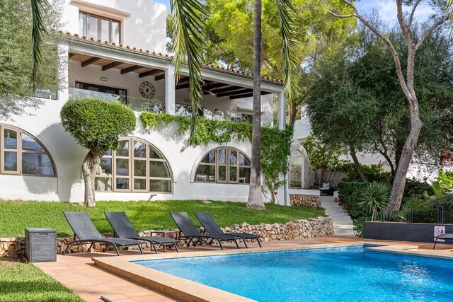 Villa by the beach for sale in Cala d’Or, southeast Mallorca