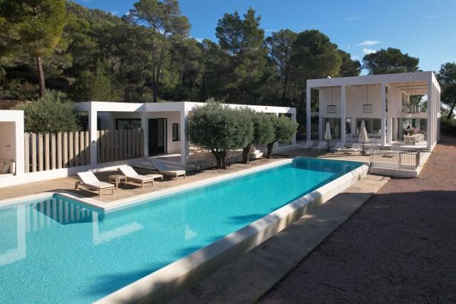 Modern style villa with tourist licence on the outskirts of San Carlos, Ibiza