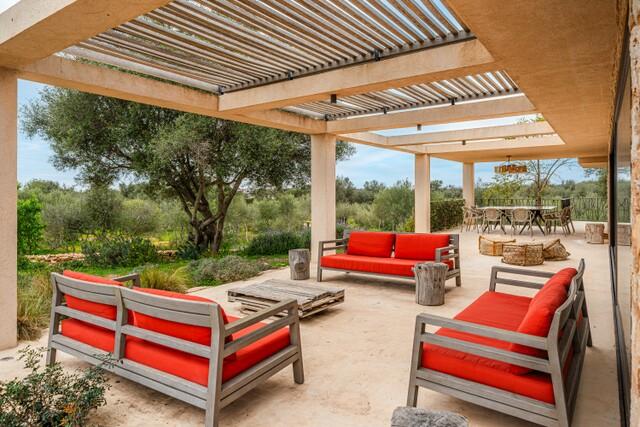 Single story country finca for sale in Ses Salines, Southeast Mallorca