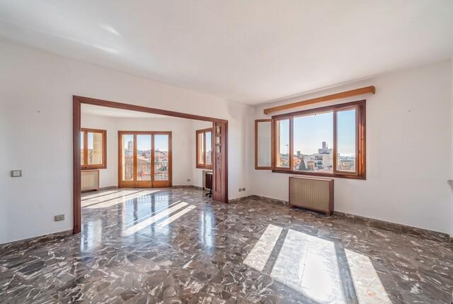Exklusives Penthouse zu renovieren kaufen in Palma, Mallorca