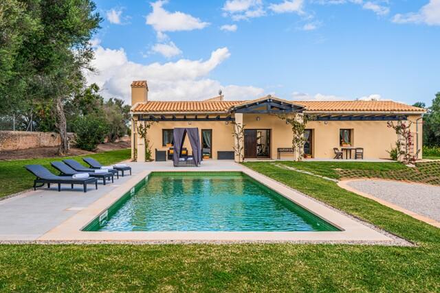 Immaculate eco country home for sale in Marratxí, South Mallorca