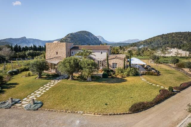 Finca rural con licencia turística en venta en Pollensa, norte de Mallorca