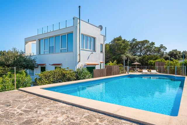 Exklusive Villa mit Meerblick zum Verkauf in Cala Murada, Südost Mallorca