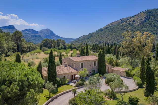 Authentische Natursteinfinca mit Pool kaufen bei Pollensa, Nord-Mallorca