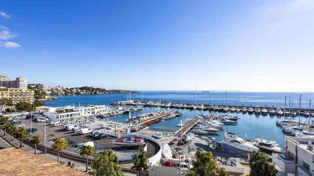 Frontline house with fabulous sea views for sale in Palma, Mallorca