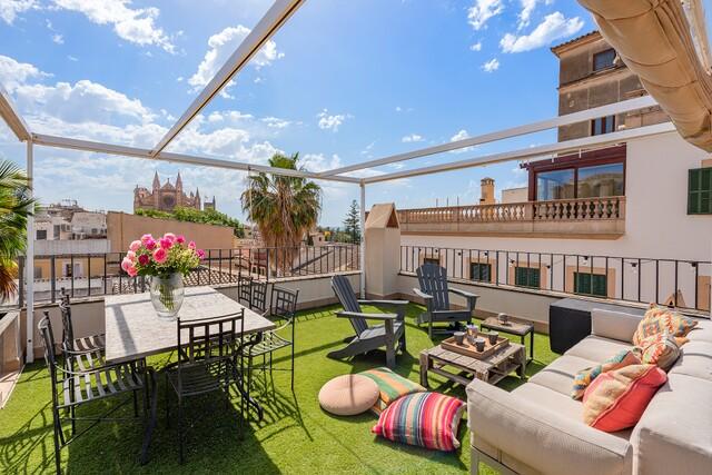 Ático de lujo con vistas panorámicas en venta en el casco antiguo de Palma, Mallorca