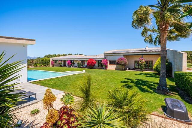 Casa rural con instalaciones ecuestres en venta en Sa Cabaneta, Mallorca