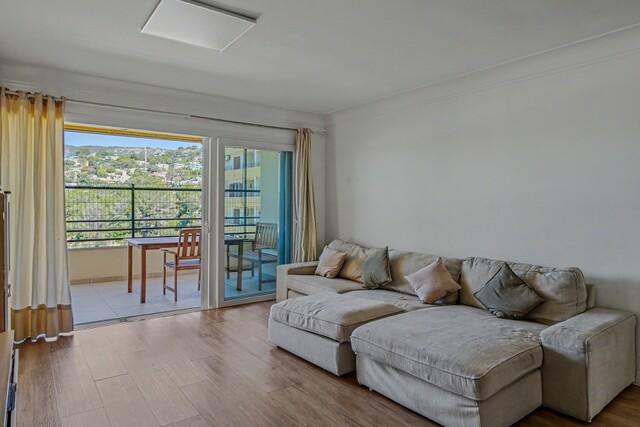 Modern Apartment with Terrace for Sale in Costa d'en Blanes, Southwest Mallorca